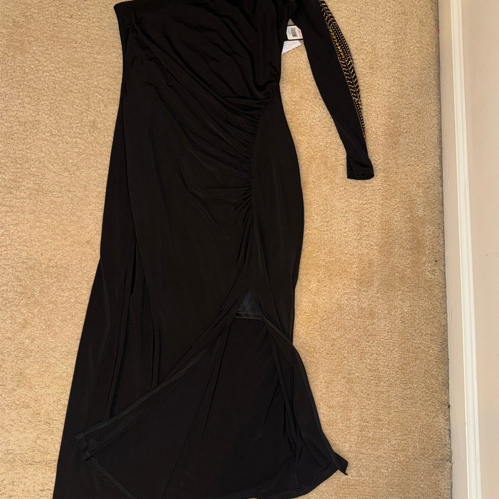 Elegant Black One-Shoulder Dress